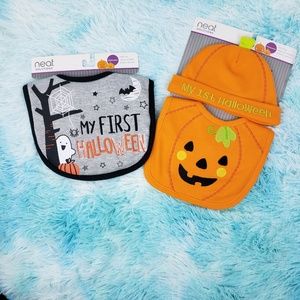 My First Halloween 2pk of bibs with hat